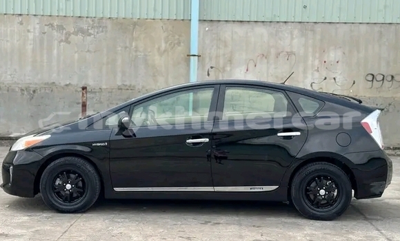 Buy Used Toyota Prius Black Car in Koulen in Preah Vihear Province Buy Used Toyota Prius Black Car in Koulen in Preah Vihear Province