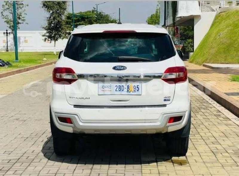 Big with watermark ford everest svay rieng province bavet 9684