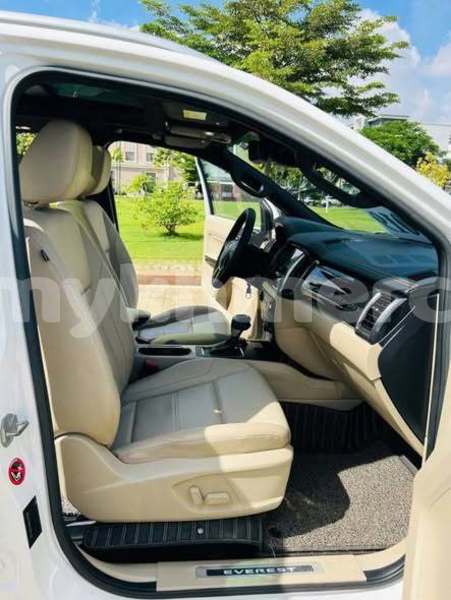 Big with watermark ford everest svay rieng province bavet 9684