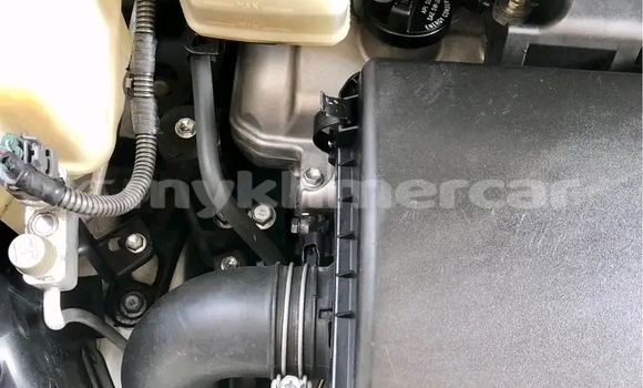 Buy Used Toyota Prius White Car in Chbar Mon in Kampong Speu Province Buy Used Toyota Prius White Car in Chbar Mon in Kampong Speu Province