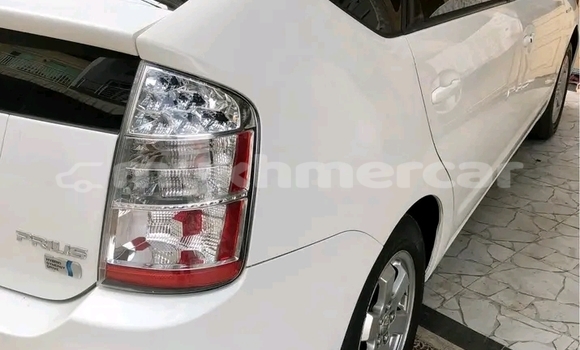 Buy Used Toyota Prius White Car in Chbar Mon in Kampong Speu Province Buy Used Toyota Prius White Car in Chbar Mon in Kampong Speu Province