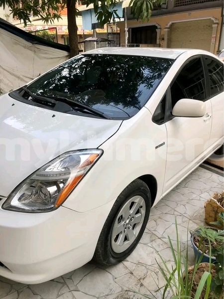 Big with watermark toyota prius kampong speu province chbar mon 9695