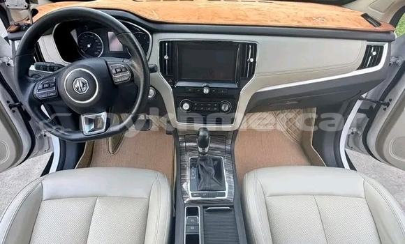 Buy Used MG Metro White Car in Chbar Mon in Kampong Speu Province Buy Used MG Metro White Car in Chbar Mon in Kampong Speu Province