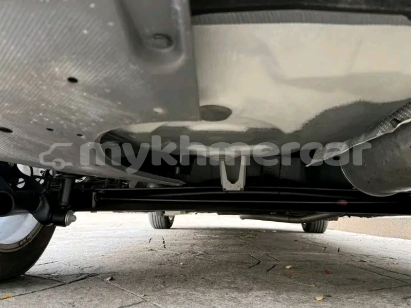 Big with watermark toyota prius kampong speu province chbar mon 9697