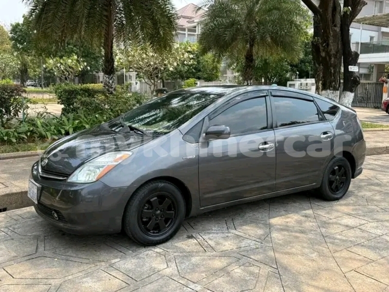 Big with watermark toyota prius kampong speu province chbar mon 9697