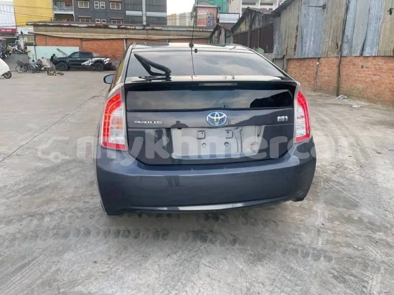 Big with watermark toyota prius kampong speu province chbar mon 9704