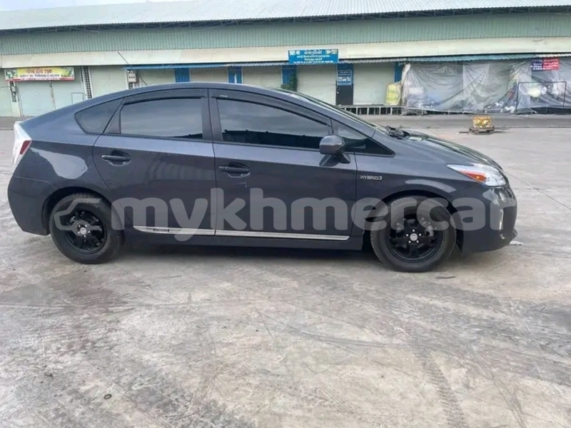 Big with watermark toyota prius kampong speu province chbar mon 9704