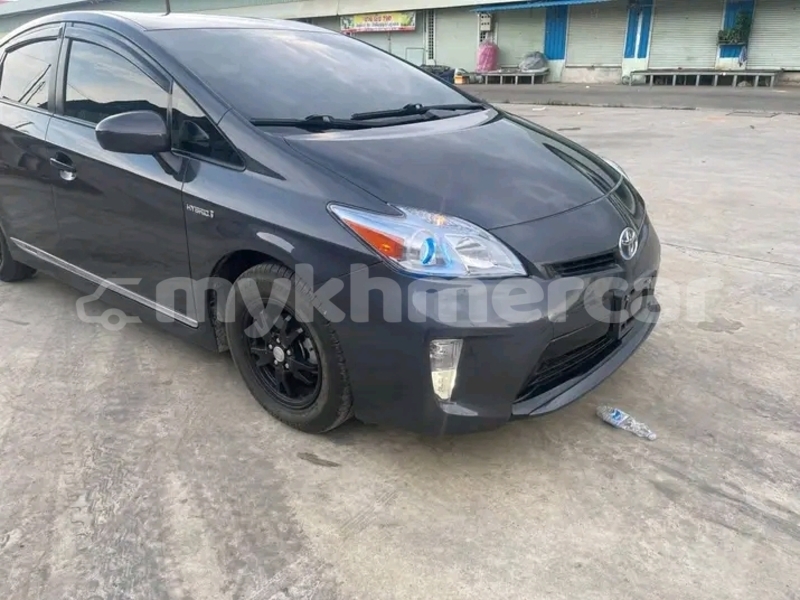 Big with watermark toyota prius kampong speu province chbar mon 9704