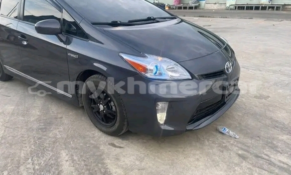Buy Used Toyota Prius Black Car in Chbar Mon in Kampong Speu Province Buy Used Toyota Prius Black Car in Chbar Mon in Kampong Speu Province