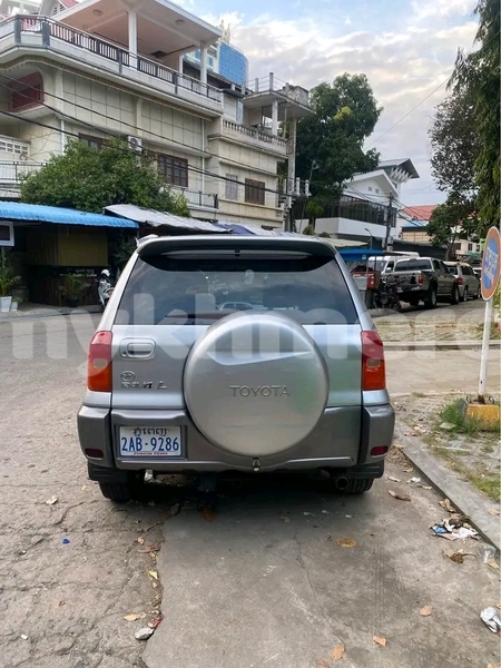 Big with watermark toyota rav4 kampong speu province chbar mon 9705
