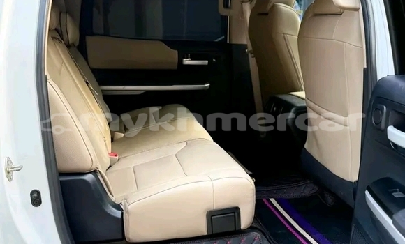 Buy Used Toyota Tundra White Car in Chbar Mon in Kampong Speu Province Buy Used Toyota Tundra White Car in Chbar Mon in Kampong Speu Province
