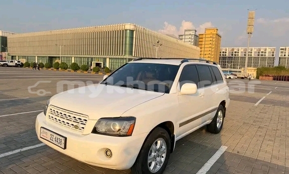 Buy Used Toyota Highlander White Car in Chbar Mon in Kampong Speu Province Buy Used Toyota Highlander White Car in Chbar Mon in Kampong Speu Province