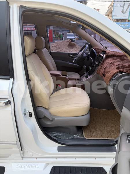 Big with watermark kia carnival phnom penh phnom penh 9715