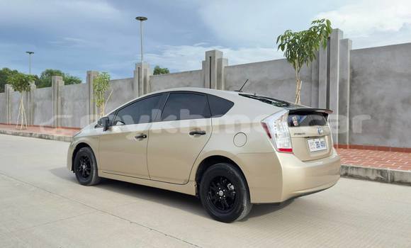 Buy Used Toyota Prius Other Car in Phnom Penh in Phnom Penh Buy Used Toyota Prius Other Car in Phnom Penh in Phnom Penh
