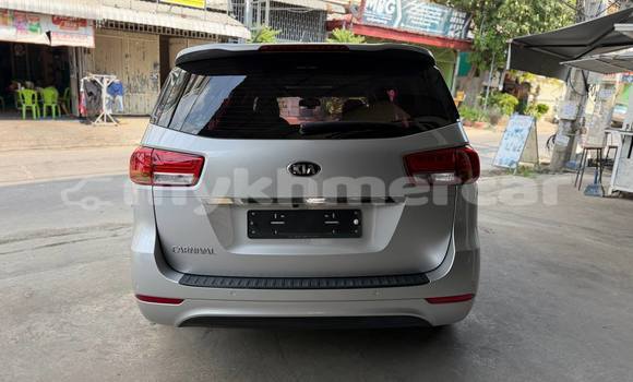 Buy Used Kia Carnival Other Car in Phnom Penh in Phnom Penh Buy Used Kia Carnival Other Car in Phnom Penh in Phnom Penh