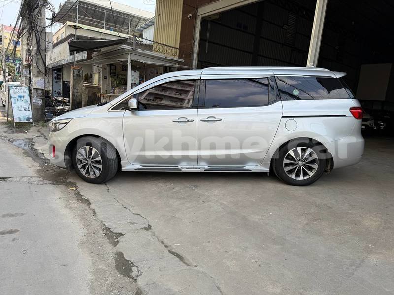 Big with watermark kia carnival phnom penh phnom penh 9724
