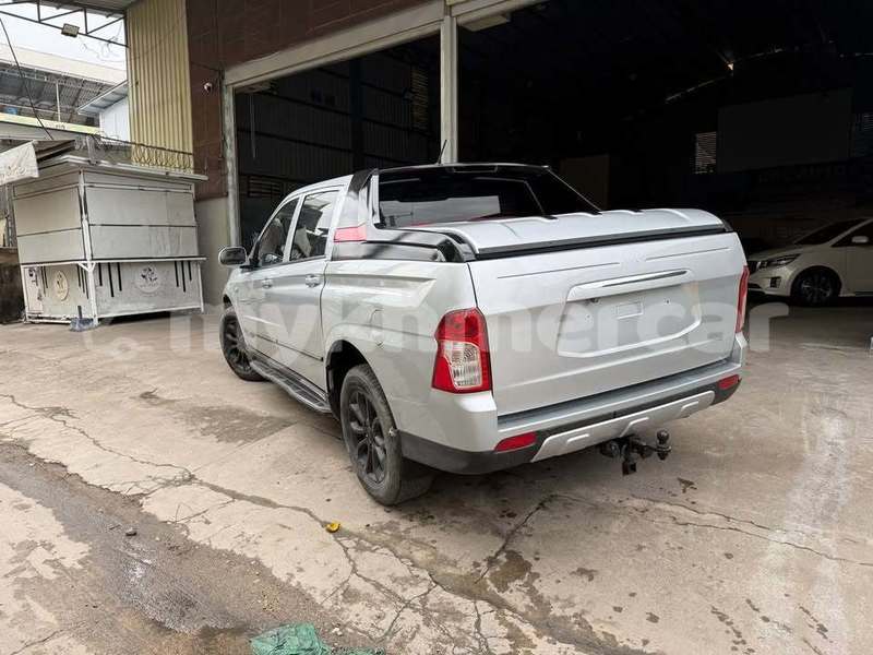 Big with watermark toyota kluger phnom penh phnom penh 9725