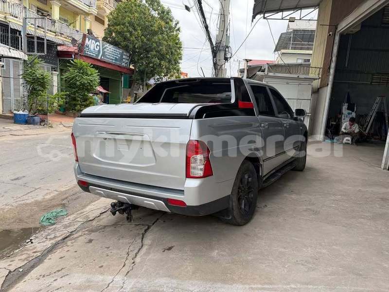 Big with watermark toyota kluger phnom penh phnom penh 9725