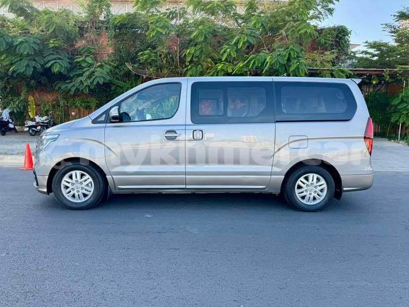 Big with watermark hyundai h1 phnom penh phnom penh 9736
