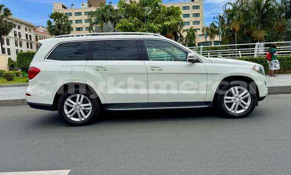 ទិញ បានប្រើ Mercedes-Benz GLC 250D White ឡាន} ក្នុង Phnom Penh ក្នុង Phnom Penh ទិញ បានប្រើ Mercedes-Benz GLC 250D White ឡាន} ក្នុង Phnom Penh ក្នុង Phnom Penh