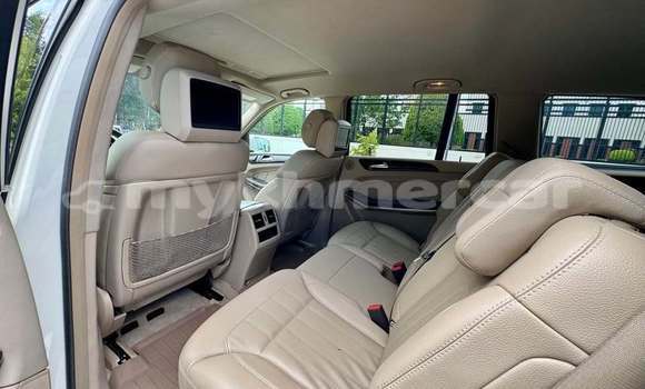 ទិញ បានប្រើ Mercedes-Benz GLC 250D White ឡាន} ក្នុង Phnom Penh ក្នុង Phnom Penh ទិញ បានប្រើ Mercedes-Benz GLC 250D White ឡាន} ក្នុង Phnom Penh ក្នុង Phnom Penh