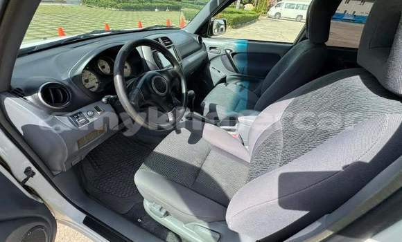 Buy Used Toyota RAV4 White Car in Phnom Penh in Phnom Penh Buy Used Toyota RAV4 White Car in Phnom Penh in Phnom Penh