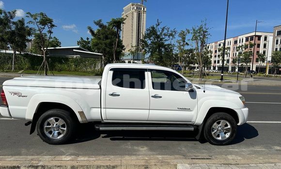 Buy Used Toyota Tacoma White Car in Phnom Penh in Phnom Penh Buy Used Toyota Tacoma White Car in Phnom Penh in Phnom Penh