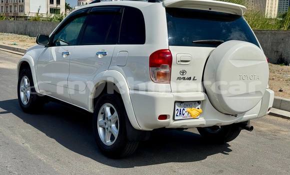 Buy Used Toyota RAV4 White Car in Phnom Penh in Phnom Penh Buy Used Toyota RAV4 White Car in Phnom Penh in Phnom Penh