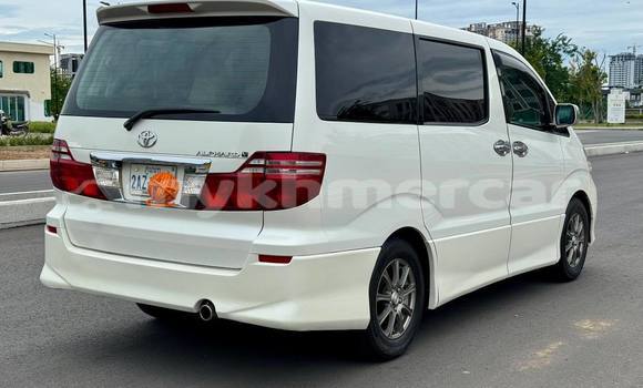 Buy Used Toyota Alphard White Car in Phnom Penh in Phnom Penh Buy Used Toyota Alphard White Car in Phnom Penh in Phnom Penh