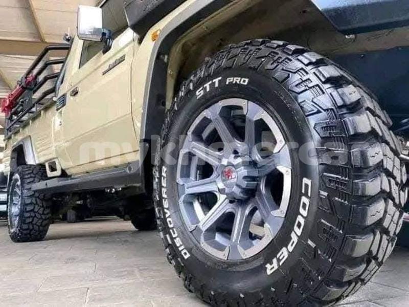 Big with watermark toyota land cruiser phnom penh phnom penh 9769