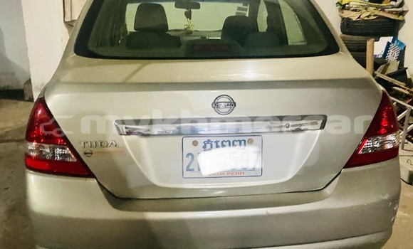 Buy Used Nissan Tiida Beige Car in Phnom Penh in Phnom Penh Buy Used Nissan Tiida Beige Car in Phnom Penh in Phnom Penh