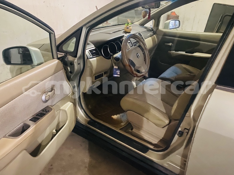 Big with watermark nissan tiida phnom penh phnom penh 9771