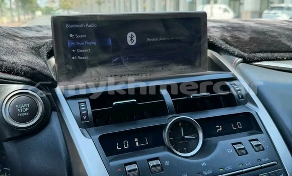 Buy Used Lexus RX 300 White Car in Doun Kaev in Takeo Province Buy Used Lexus RX 300 White Car in Doun Kaev in Takeo Province