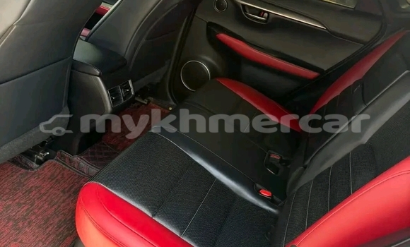 Buy Used Lexus RX 300 White Car in Doun Kaev in Takeo Province Buy Used Lexus RX 300 White Car in Doun Kaev in Takeo Province