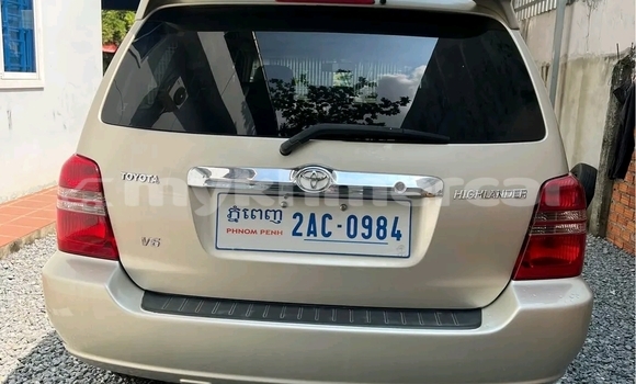 Buy Used Toyota Highlander Other Car in Cheom Ksan in Preah Vihear Province Buy Used Toyota Highlander Other Car in Cheom Ksan in Preah Vihear Province