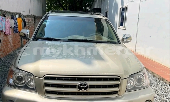 Buy Used Toyota Highlander Other Car in Cheom Ksan in Preah Vihear Province Buy Used Toyota Highlander Other Car in Cheom Ksan in Preah Vihear Province
