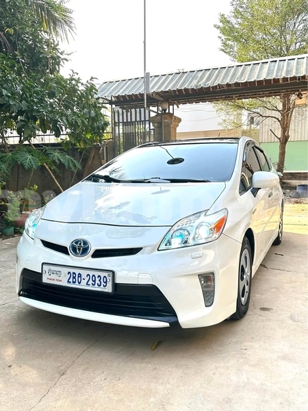 Big with watermark toyota prius kampong speu province chbar mon 9786