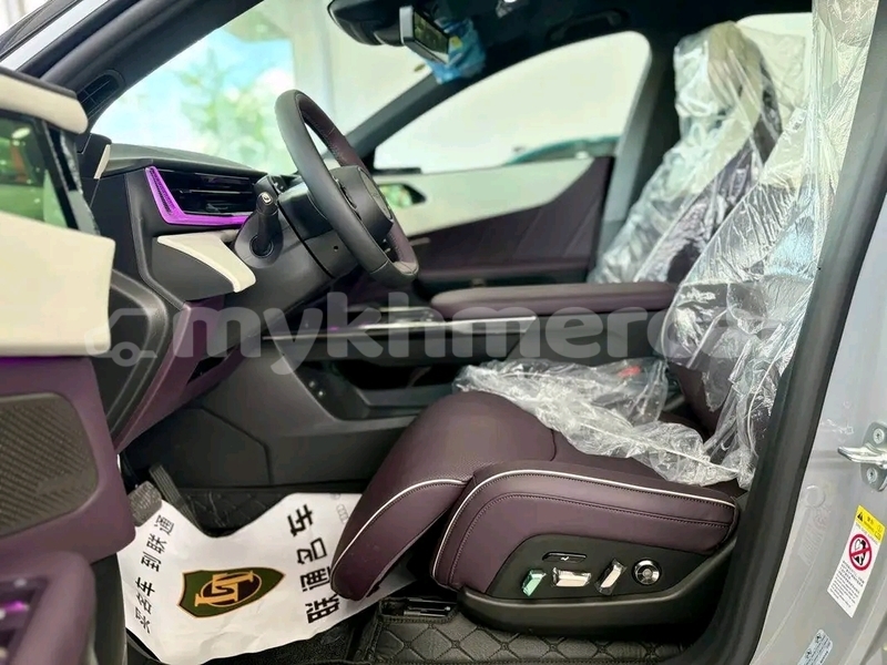 Big with watermark mazda eunos 300 kampong speu province chbar mon 9789