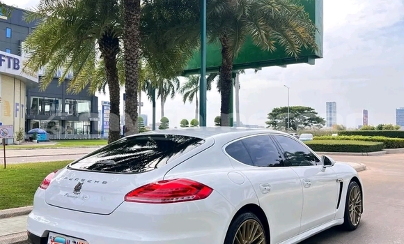 Buy Used Porsche Panamera White Car in Bavet in Svay Rieng Province Buy Used Porsche Panamera White Car in Bavet in Svay Rieng Province