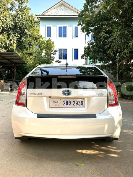 Big with watermark toyota prius svay rieng province bavet 9802