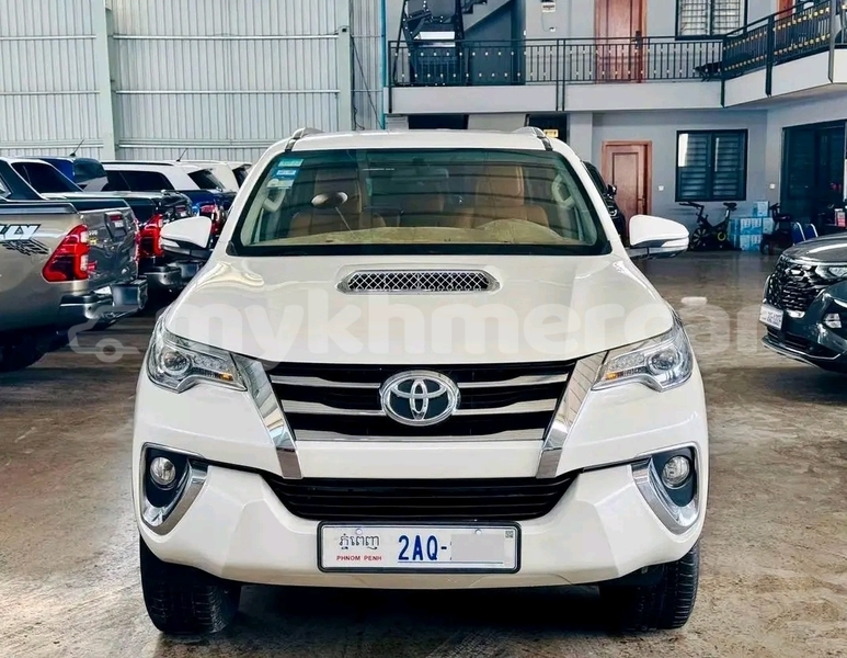 Big with watermark toyota fortuner svay rieng province bavet 9804