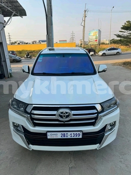 Big with watermark toyota land cruiser kampong speu province chbar mon 9805