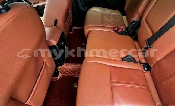 Buy Used Ford Everest White Car in Bavet in Svay Rieng Province Buy Used Ford Everest White Car in Bavet in Svay Rieng Province