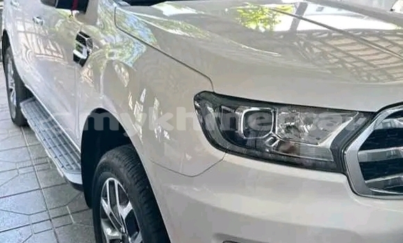 Buy Used Ford Everest White Car in Bavet in Svay Rieng Province Buy Used Ford Everest White Car in Bavet in Svay Rieng Province