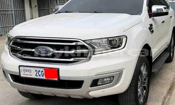 Buy Used Ford Everest White Car in Bavet in Svay Rieng Province Buy Used Ford Everest White Car in Bavet in Svay Rieng Province