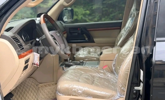 Buy Used Toyota Land Cruiser Black Car in Bavet in Svay Rieng Province Buy Used Toyota Land Cruiser Black Car in Bavet in Svay Rieng Province