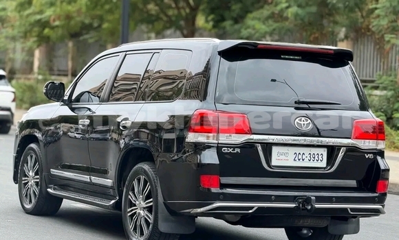 Buy Used Toyota Land Cruiser Black Car in Bavet in Svay Rieng Province Buy Used Toyota Land Cruiser Black Car in Bavet in Svay Rieng Province