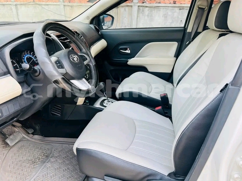 Big with watermark toyota rush svay rieng province bavet 9810