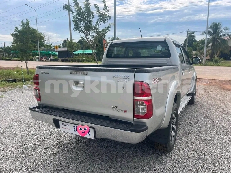 Big with watermark toyota hilux kampong speu province chbar mon 9813