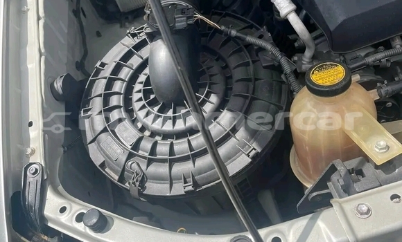 Buy Used Toyota Hilux White Car in Chbar Mon in Kampong Speu Province Buy Used Toyota Hilux White Car in Chbar Mon in Kampong Speu Province